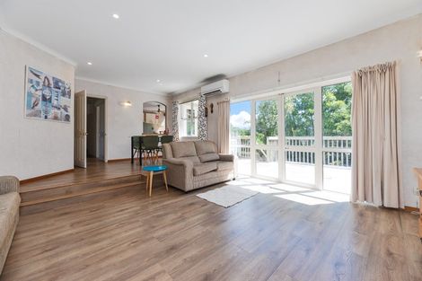 Photo of property in 23 Sherwood Avenue, Te Atatu South, Auckland, 0610