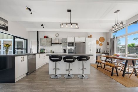 Photo of property in 11 Hillary Street, Chedworth, Hamilton, 3210