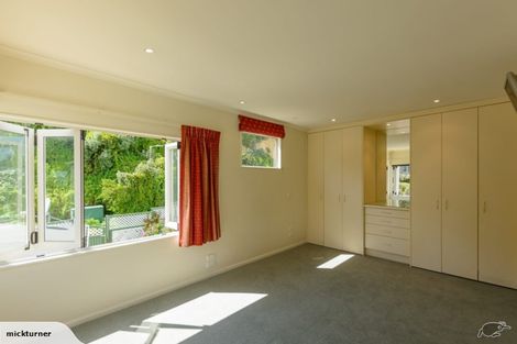 Photo of property in 32 Sunset Parade, Plimmerton, Porirua, 5026