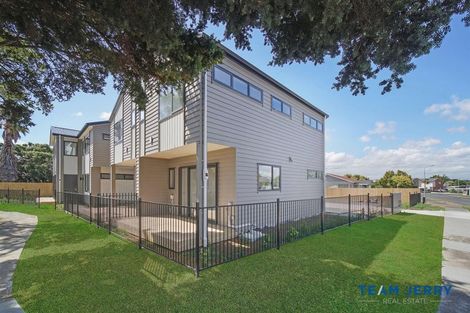 Photo of property in 1/32 Sunlands Drive, Manurewa, Auckland, 2102