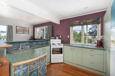 Photo of property in 3 Daphne Road, Tairua, 3508