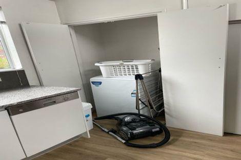 Photo of property in 4/27 Brockworth Place, Riccarton, Christchurch, 8011