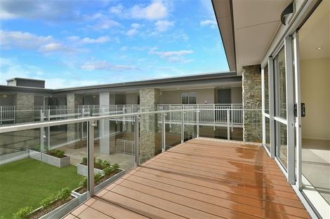 Photo of property in 315/252 Centreway Road, Orewa, 0931