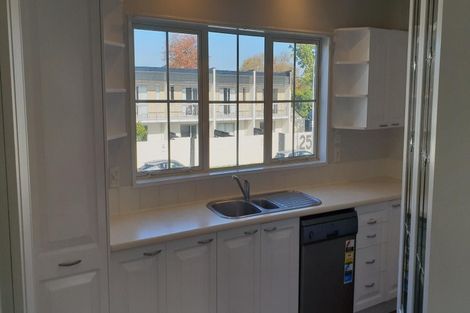 Photo of property in 28 Ayr Street, Riccarton, Christchurch, 8011