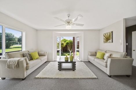 Photo of property in 2/527 Weymouth Road, Weymouth, Auckland, 2103