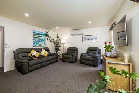 Photo of property in 17 Dynes Road, Rolleston, 7615