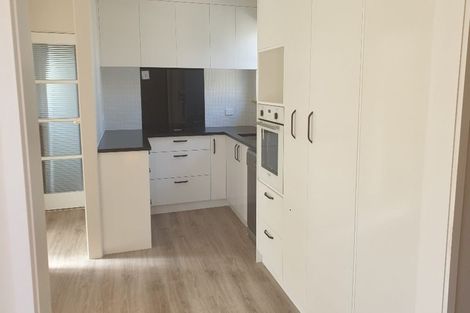 Photo of property in 1/5 Fenwick Avenue, Milford, Auckland, 0620