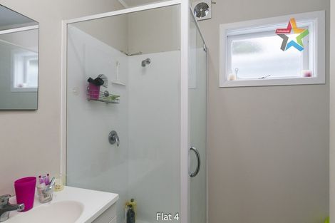 Photo of property in 58 Fairlie Terrace, Kelburn, Wellington, 6021