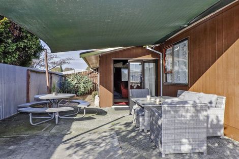 Photo of property in 18 Cortes Crescent, Flaxmere, Hastings, 4120