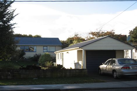 Photo of property in 102 Alexander Road, Raumati Beach, Paraparaumu, 5032