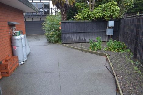 Photo of property in 53 Strowan Road, Strowan, Christchurch, 8052