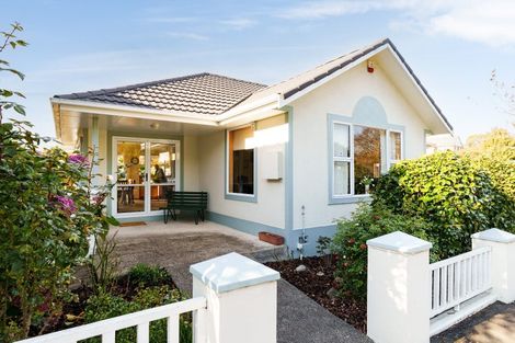 Photo of property in 242 Helensburgh Road, Helensburgh, Dunedin, 9010