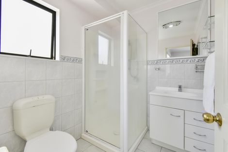 Photo of property in 1 Samara Place, Clendon Park, Auckland, 2103