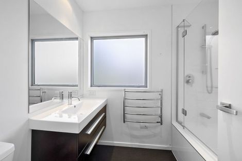 Photo of property in 459 Devon Street West, Lynmouth, New Plymouth, 4310