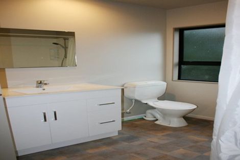 Photo of property in 46 Evans Road, Glen Eden, Auckland, 0602