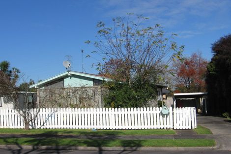 Photo of property in 9 Aronia Way, Goodwood Heights, Auckland, 2105