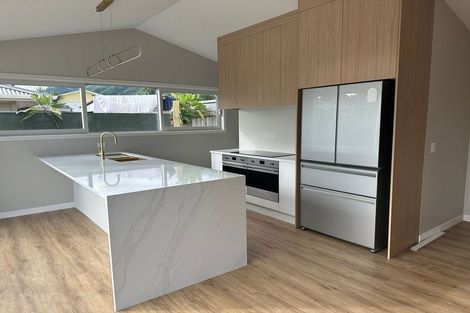 Photo of property in 21 Ruru Street, Waikanae, 5036