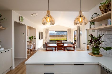 Photo of property in 355 Golden Road, Springvale, Alexandra, 9393