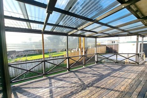 Photo of property in 1 Harrington Road, Henderson, Auckland, 0610