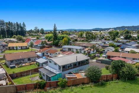 Photo of property in 18 Tawhara Place, Edgecumbe, 3120