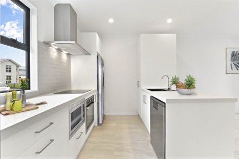 Photo of property in 6 Gilbert Hall Way, Swanson, Auckland, 0614