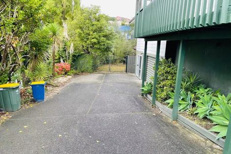 Photo of property in 23 Trias Road, Totara Vale, Auckland, 0629