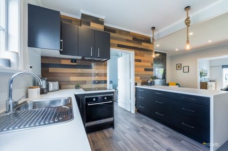 Photo of property in 24a Bell Road, Waiwhetu, Lower Hutt, 5010