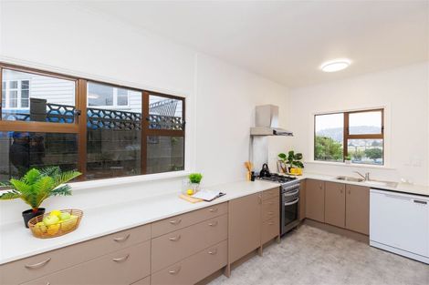 Photo of property in 104 Wexford Road, Miramar, Wellington, 6022