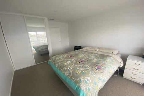 Photo of property in 8a Wyatt Place, Russley, Christchurch, 8042