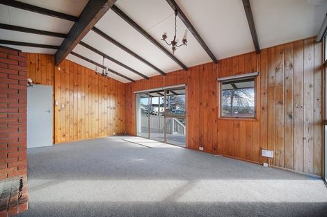 Photo of property in 106 Woodglen Road, Glen Eden, Auckland, 0602