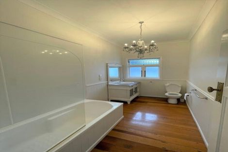 Photo of property in 57 Beach Road, Pahurehure, Papakura, 2113