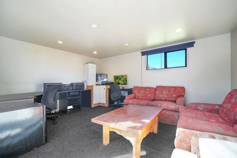 Photo of property in 1 Kingswood Road, Papatoetoe, Auckland, 2025