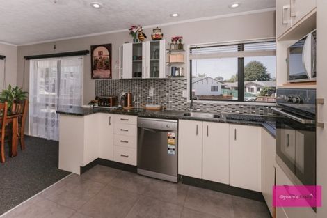 Photo of property in 7 Lydia Place, Kelvin Grove, Palmerston North, 4414