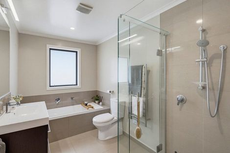 Photo of property in 35 Waipunahau Road, Waikanae, 5036