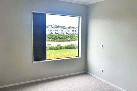 Photo of property in 43 Koura Drive, Red Beach, 0932