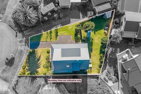 Photo of property in 11 Waiheke Street, Waikanae Beach, Waikanae, 5036