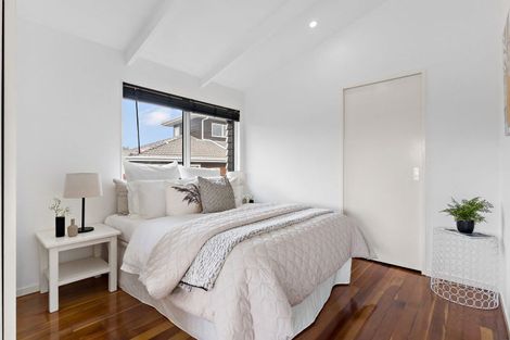 Photo of property in 1/6 Mcleod Road, Weymouth, Auckland, 2103