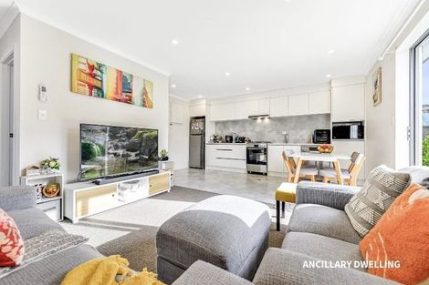 Photo of property in 8 Kaaka Street, Cambridge, 3434