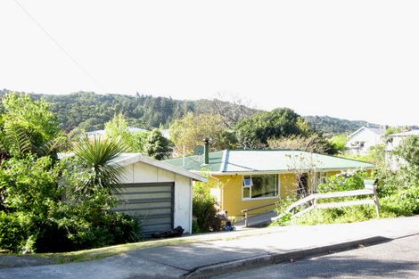 Photo of property in 32a Milton Terrace, Picton, 7220