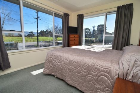 Photo of property in 127 Lincoln Road, Carterton, 5713