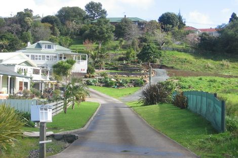 Photo of property in 30 Beach Road, Onerahi, Whangarei, 0110