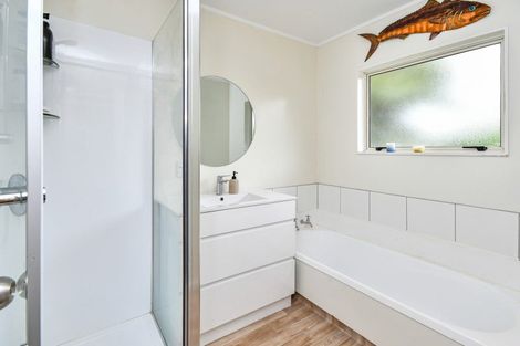 Photo of property in 2/19 Cameron Street, Papakura, 2110