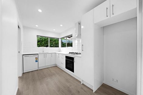 Photo of property in 2/29 Kindergarten Drive, Conifer Grove, Takanini, 2112