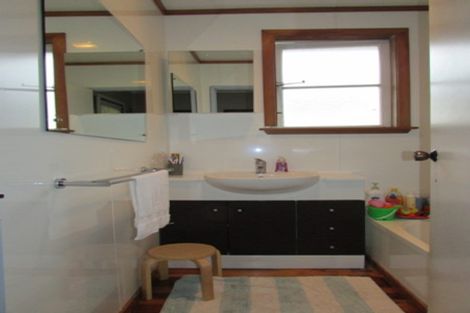 Photo of property in 33 Prouse Crescent, Naenae, Lower Hutt, 5011