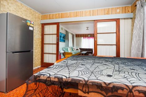 Photo of property in 34 Rhodes Drive, Kelvin Grove, Palmerston North, 4414