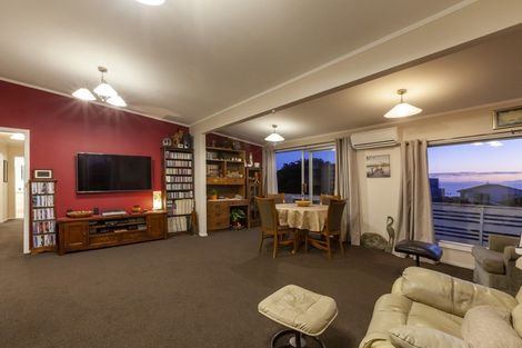 Photo of property in 13 The Crescent, Raumati South, Paraparaumu, 5032