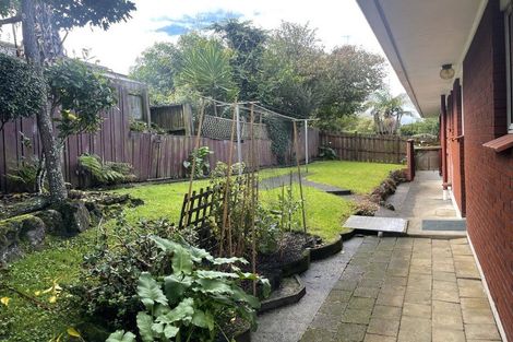 Photo of property in 1/15 Sandiacre Way, Browns Bay, Auckland, 0630