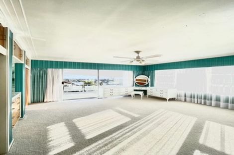 Photo of property in 11 Gilliam Street, New Lynn, Auckland, 0600