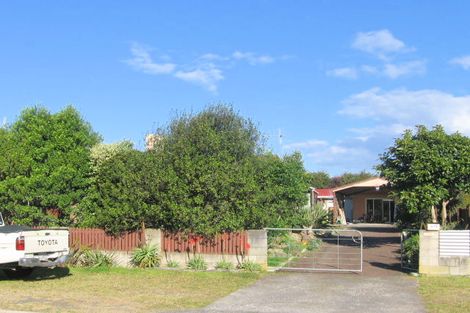Photo of property in 116 Linton Crescent, Whangamata, 3620