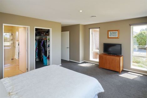 Photo of property in 17 Riverside Way, Amberley, 7410